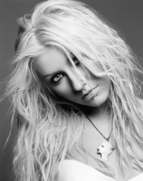 Кристина Агилера (Christina Aguilera) Flaunt Photoshoot 2002 - 9xHQ HiMCOSry