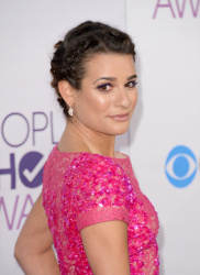 Lea Michele - 2013 People's Choice Awards at the Nokia Theatre in Los Angeles, California - January 9, 2013 - 339xHQ I1a88ngL