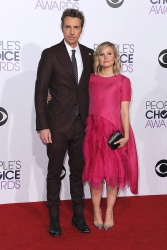 Kristen Bell - The 41st Annual People's Choice Awards in LA - January 7, 2015 - 262xHQ J4BUM88q