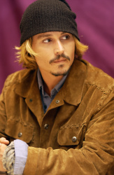Johnny Depp - Pirates of the Caribbean: The Curse of the Black Pearl press conference portraits by Vera Anderson (Century City, June 21, 2003) - 4xHQ KoUaxcYQ