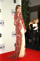 Stana Katic - 40th People's Choice Awards held at Nokia Theatre L.A. Live in Los Angeles (January 8, 2014) - 84xHQ M1CB09Jk