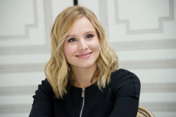 Kristen Bell - Kristen Bell - "The Sound of Music Live!" press conference portraits by Magnus Sundholm (New York, October 26, 2013) - 15xHQ NBjEZiFH