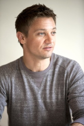 Jeremy Renner - "The Avengers" press conference portraits by Armando Gallo (Los Angeles, April 13, 2012) - 12xHQ NUAFhClm
