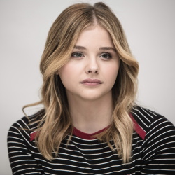 Chloe Moretz - "Carrie" press conference portraits by Armando Gallo (Hollywood, October 6, 2013) - 28xHQ NUHqWBom