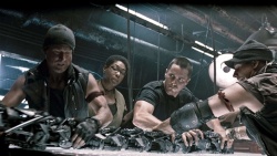 Anton Yelchin, Sam Worthington, Christian Bale, Bryce Dallas Howard, Moon Bloodgood - Промо стиль и постеры к фильму "Terminator Salvation (Терминатор: Да придёт спаситель)", 2009 (95xHQ) PoSOowht
