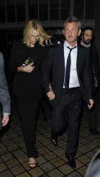 Charlize Theron and Sean Penn - seen leaving Royal Festival Hall. London - February 16, 2015 (153xHQ) QsDbNZHm