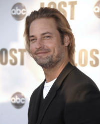 Josh Holloway - arrives at ABC's Lost Live The Final Celebration (2010.05.13) - 31xHQ RkF9NLbZ