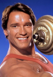 Arnold Schwarzenegger - Arnold Schwarzenegger - Harry Langdon Portraits (Los Angeles, June 13, 1985) - 14xHQ T6GzbxxI