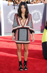 Kim Kardashian - 2014 MTV Video Music Awards in Los Angeles, August 24, 2014 - 90xHQ TtjMkico