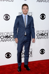 Stephen Amell - 40th People's Choice Awards held at Nokia Theatre L.A. Live in Los Angeles (January 8, 2014) - 14xHQ Uyrtr8tA