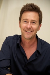 Edward Norton - The Bourne Legacy press conference portraits by Vera Anderson (Beverly Hills, July 20, 2012) - 10xHQ V2nhesnD