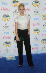 Debby Ryan - FOX's 2014 Teen Choice Awards at The Shrine Auditorium in Los Angeles, California - August 10, 2014 - 98xHQ Y3wIcjnn