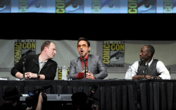 Robert Downey Jr. - "Iron Man 3" panel during Comic-Con at San Diego Convention Center (July 14, 2012) - 36xHQ Ymu48o1h